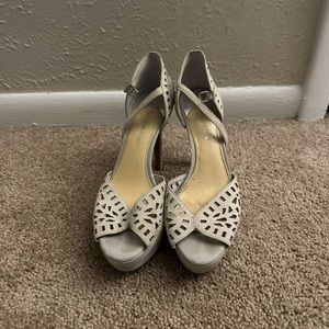 Gianna Bini suede heels